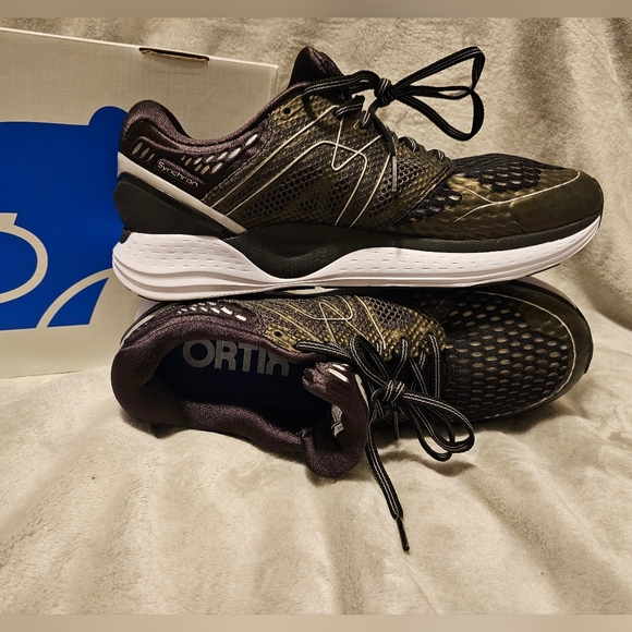 Karhu Synchron Ortix MRS Running Shoes - Picture 15 of 16